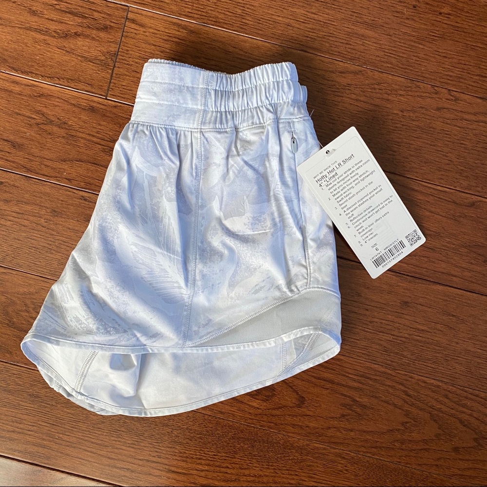 Brand Lululemon Hotty Hot Short